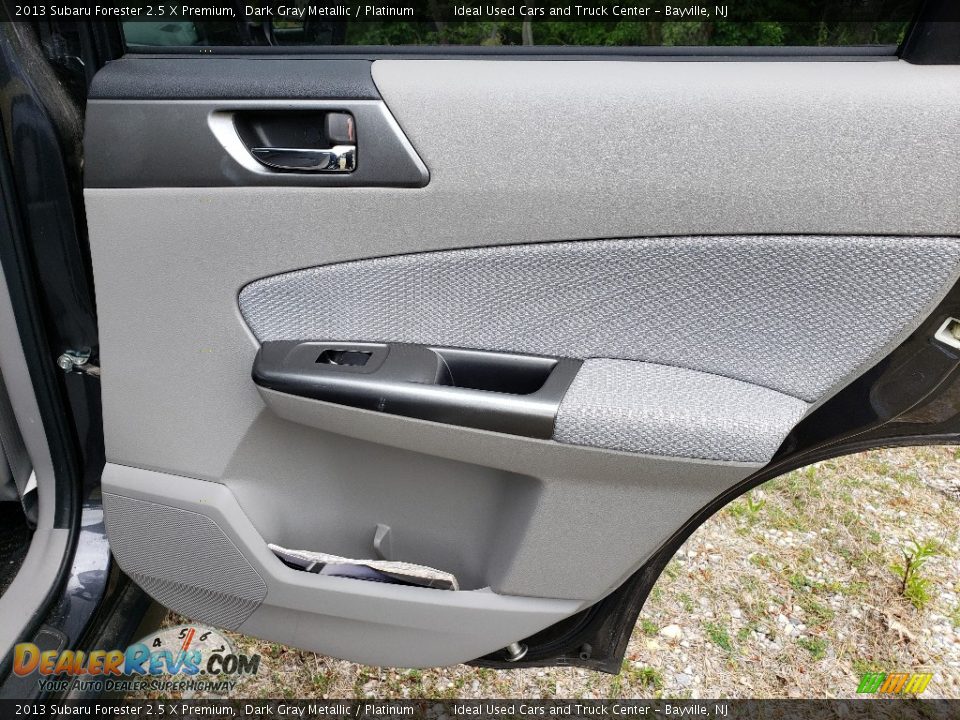 2013 Subaru Forester 2.5 X Premium Dark Gray Metallic / Platinum Photo #12