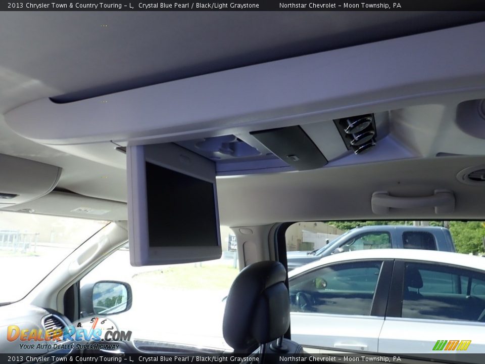 2013 Chrysler Town & Country Touring - L Crystal Blue Pearl / Black/Light Graystone Photo #11