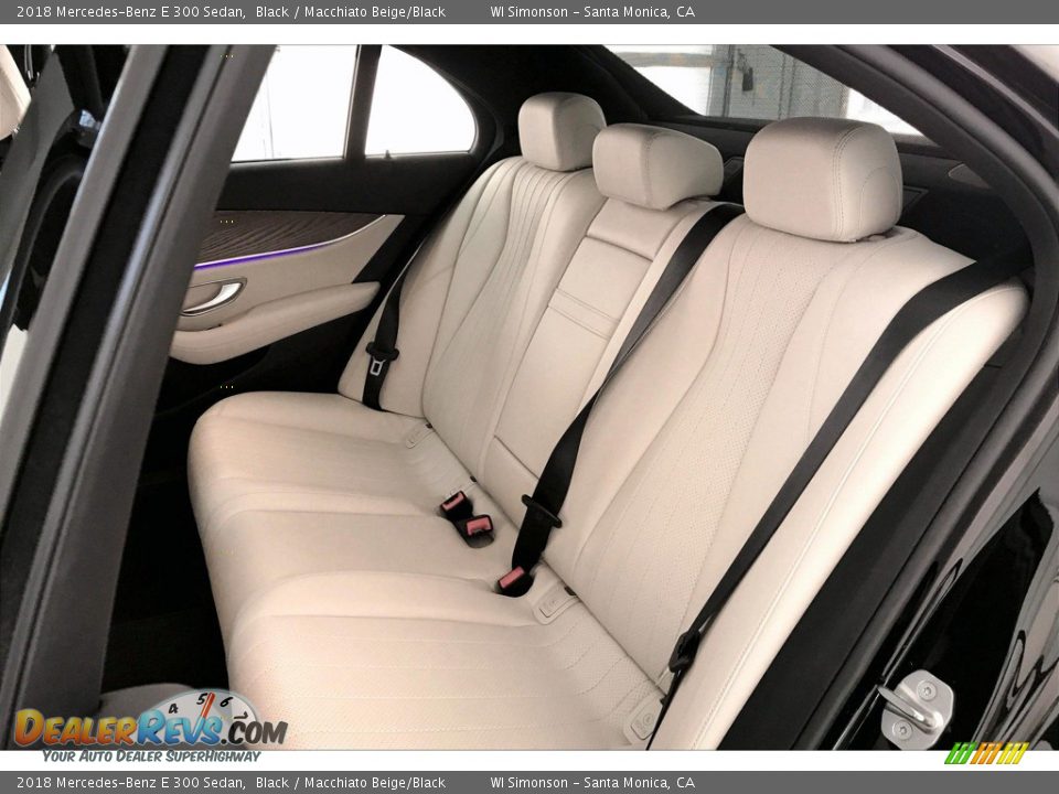 2018 Mercedes-Benz E 300 Sedan Black / Macchiato Beige/Black Photo #15