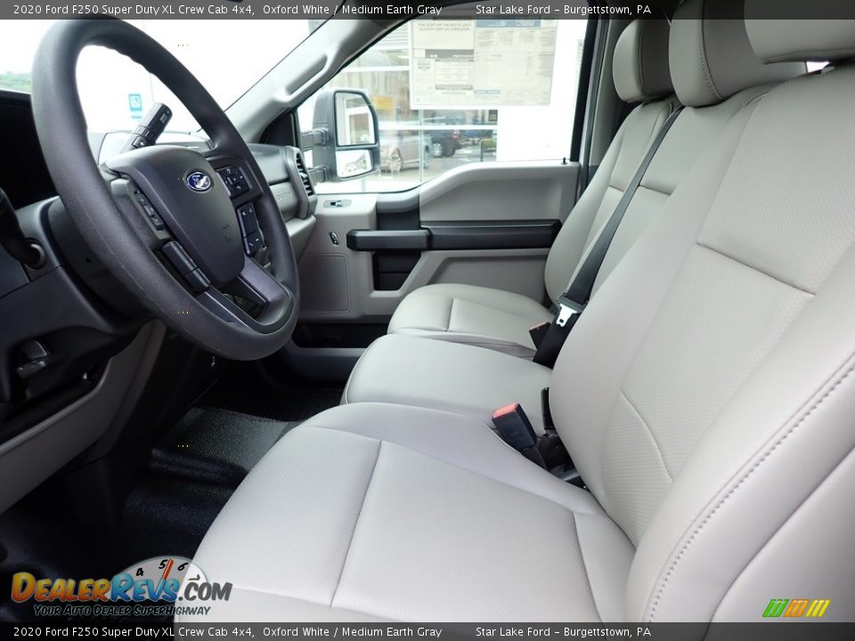 Front Seat of 2020 Ford F250 Super Duty XL Crew Cab 4x4 Photo #10