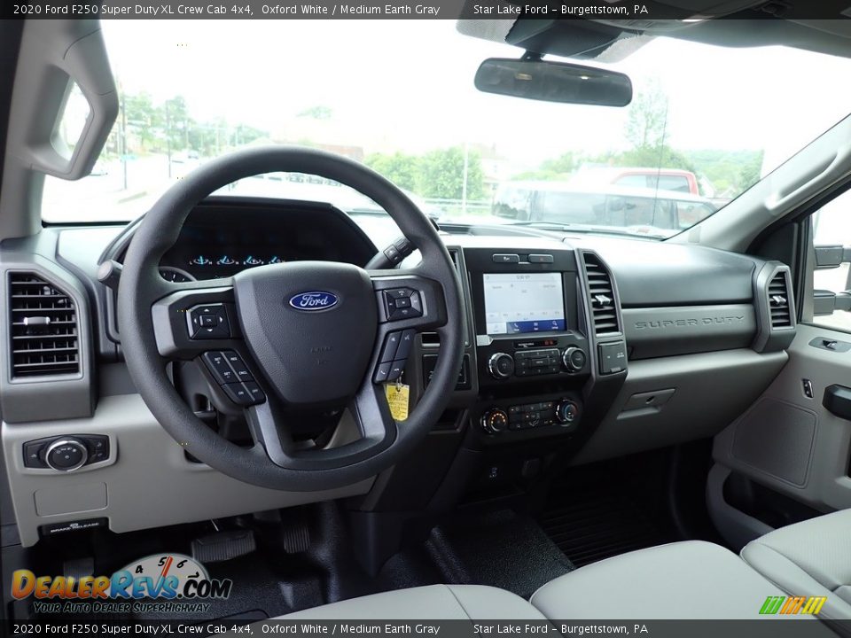 Medium Earth Gray Interior - 2020 Ford F250 Super Duty XL Crew Cab 4x4 Photo #12