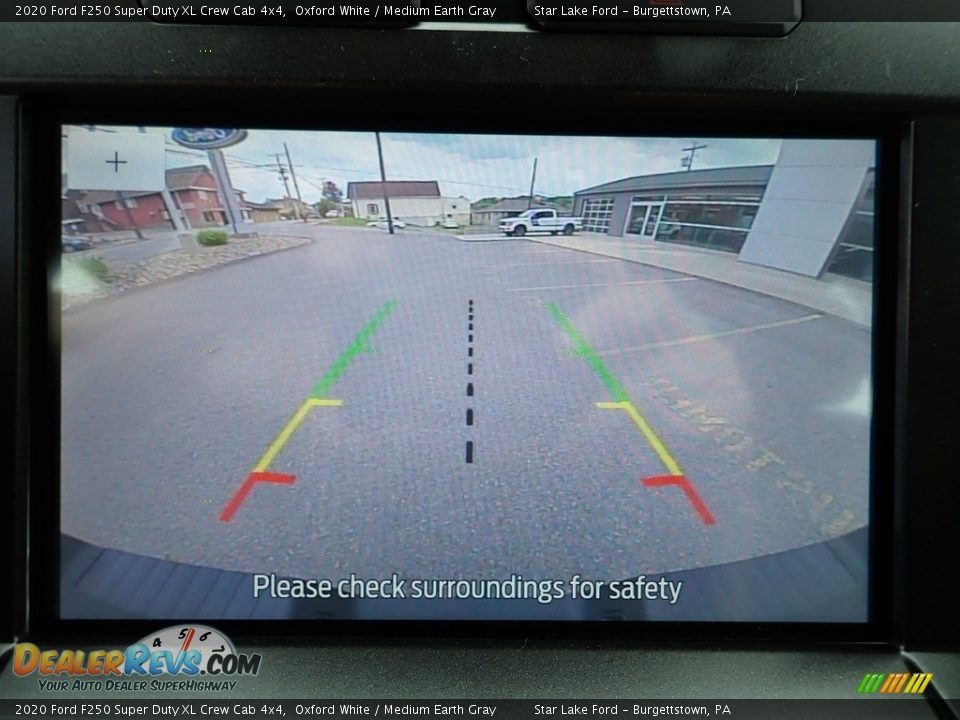 2020 Ford F250 Super Duty XL Crew Cab 4x4 Oxford White / Medium Earth Gray Photo #18