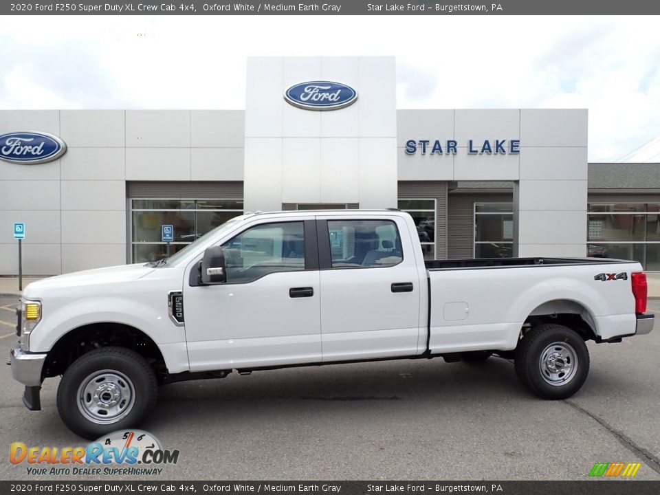 2020 Ford F250 Super Duty XL Crew Cab 4x4 Oxford White / Medium Earth Gray Photo #1