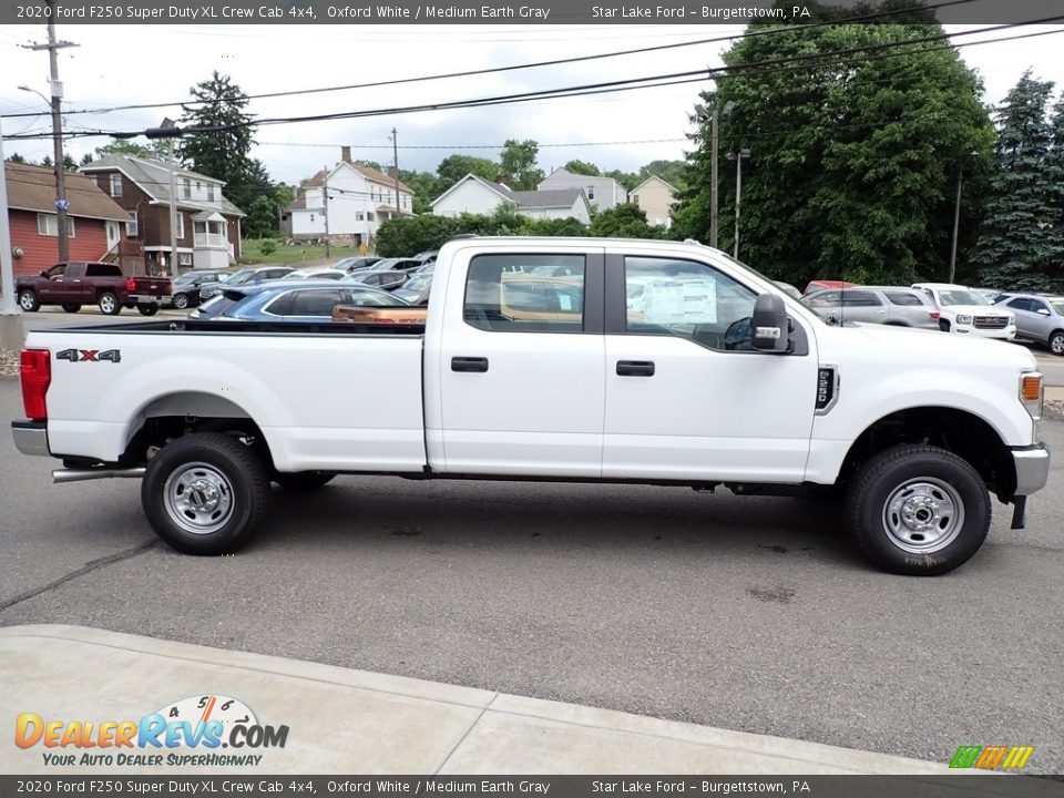 2020 Ford F250 Super Duty XL Crew Cab 4x4 Oxford White / Medium Earth Gray Photo #7