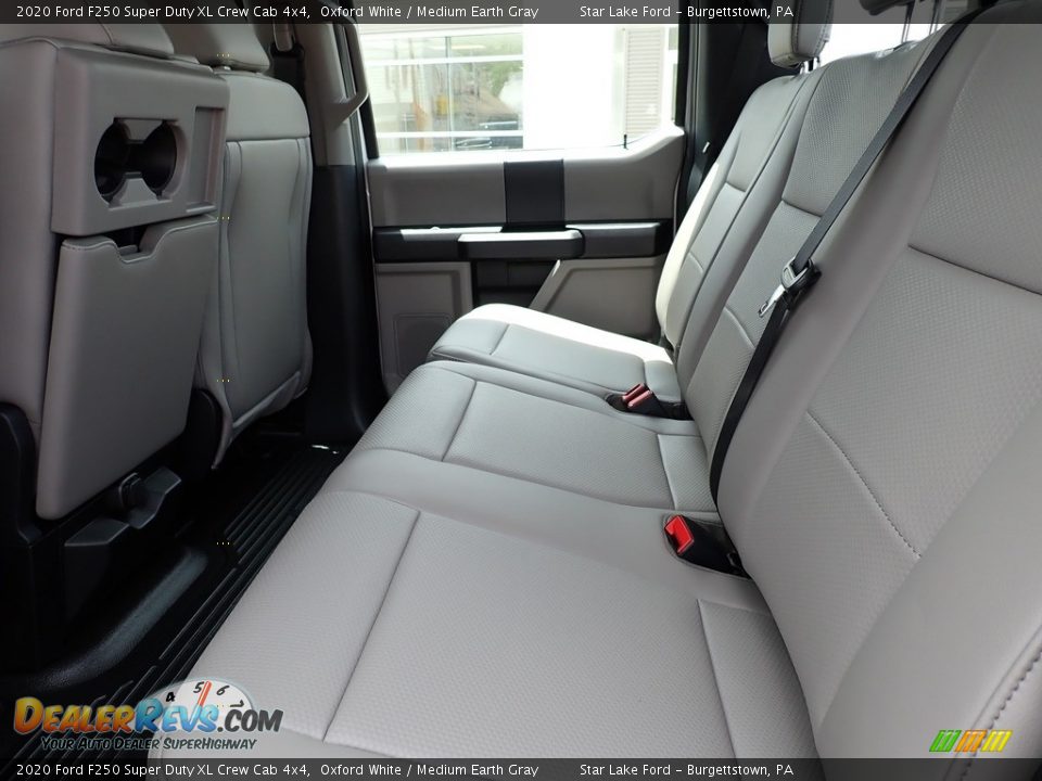 2020 Ford F250 Super Duty XL Crew Cab 4x4 Oxford White / Medium Earth Gray Photo #11