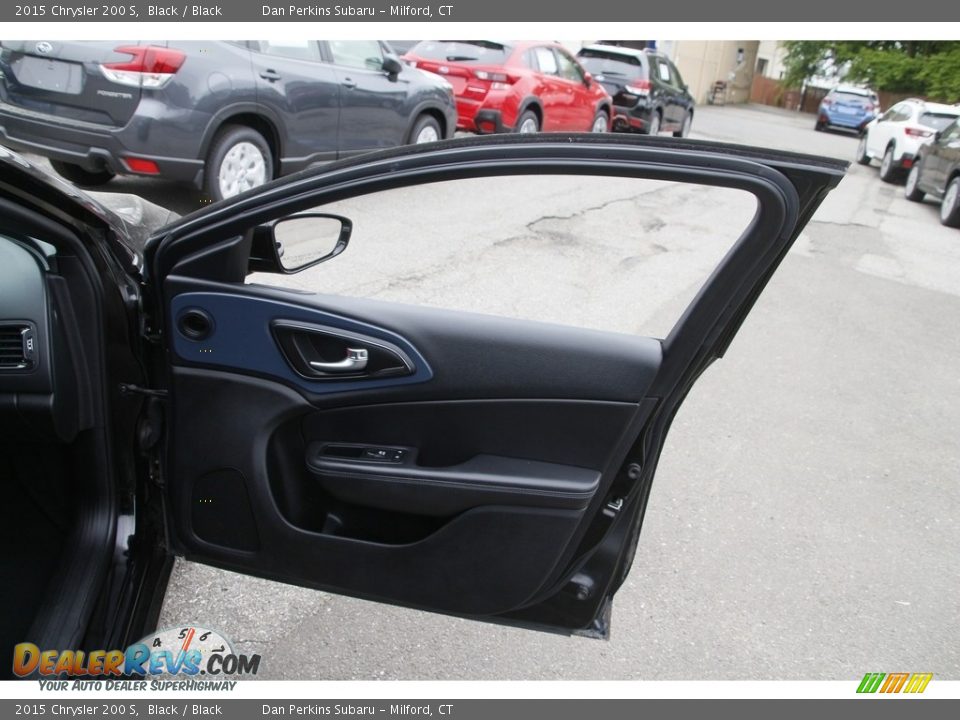 2015 Chrysler 200 S Black / Black Photo #16