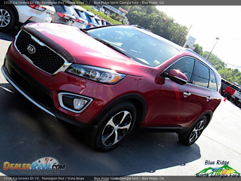 2018 Kia Sorento EX V6 Remington Red / Stone Beige Photo #31