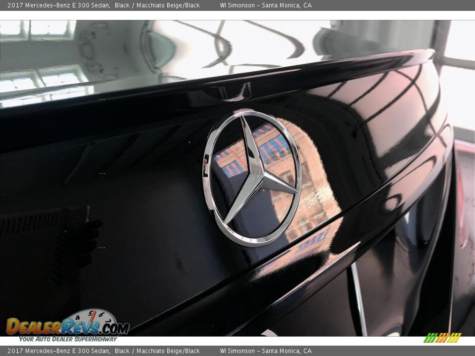 2017 Mercedes-Benz E 300 Sedan Black / Macchiato Beige/Black Photo #27