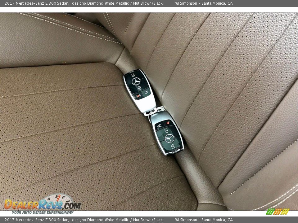 2017 Mercedes-Benz E 300 Sedan designo Diamond White Metallic / Nut Brown/Black Photo #11