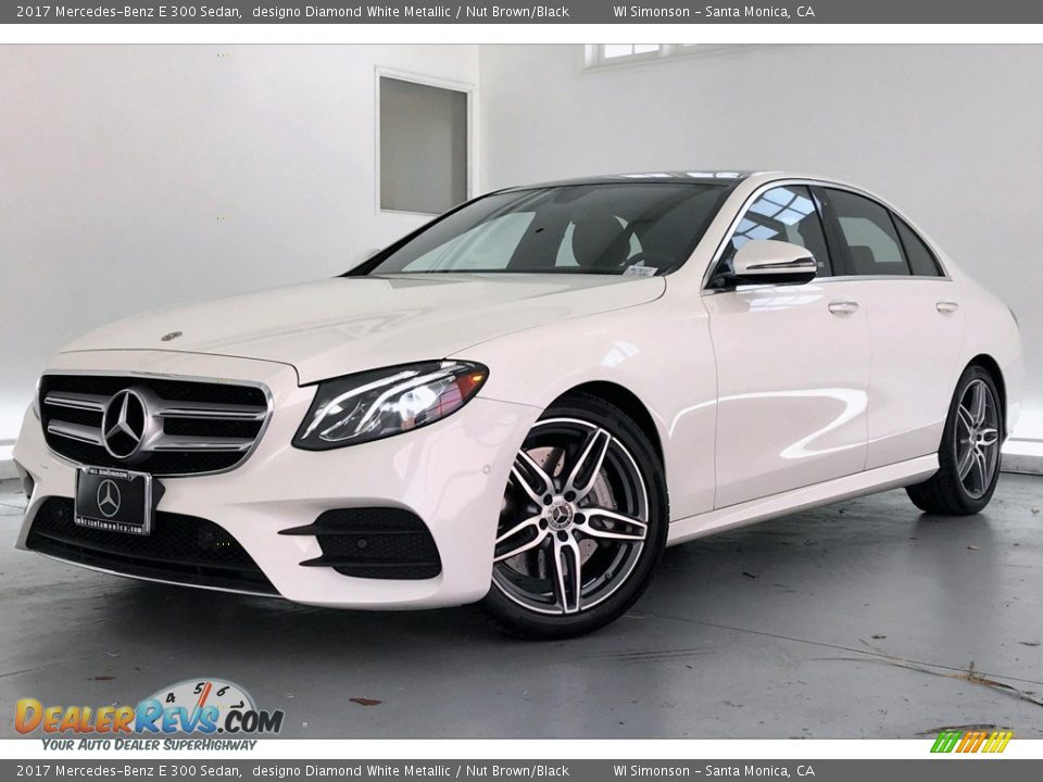 Front 3/4 View of 2017 Mercedes-Benz E 300 Sedan Photo #12