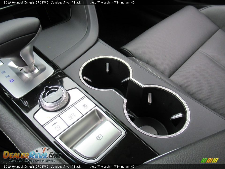 Controls of 2019 Hyundai Genesis G70 RWD Photo #19