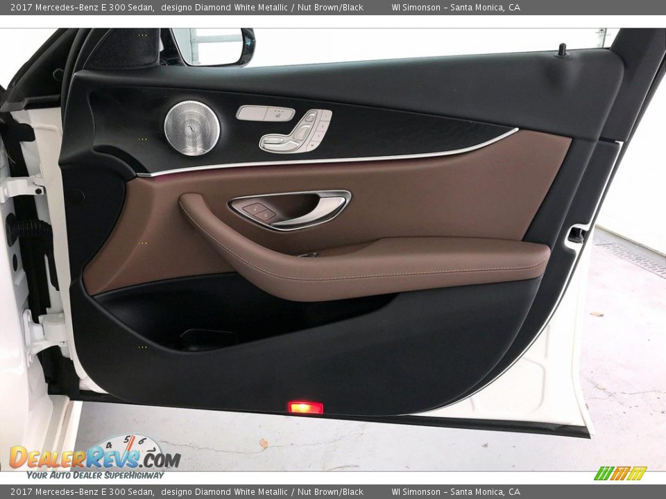 2017 Mercedes-Benz E 300 Sedan designo Diamond White Metallic / Nut Brown/Black Photo #30
