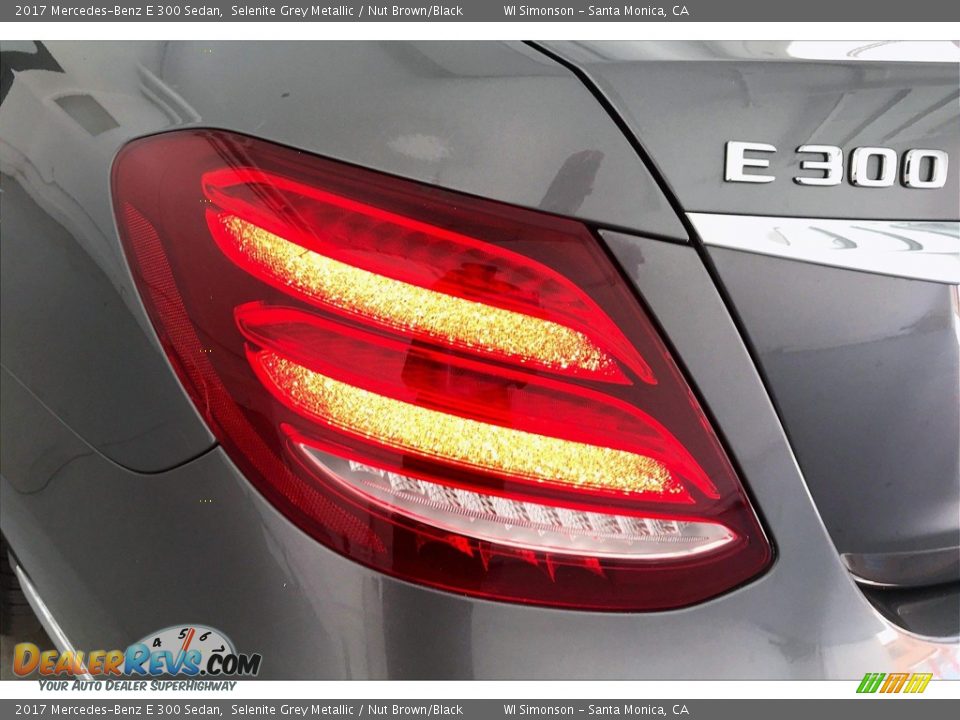 2017 Mercedes-Benz E 300 Sedan Selenite Grey Metallic / Nut Brown/Black Photo #26