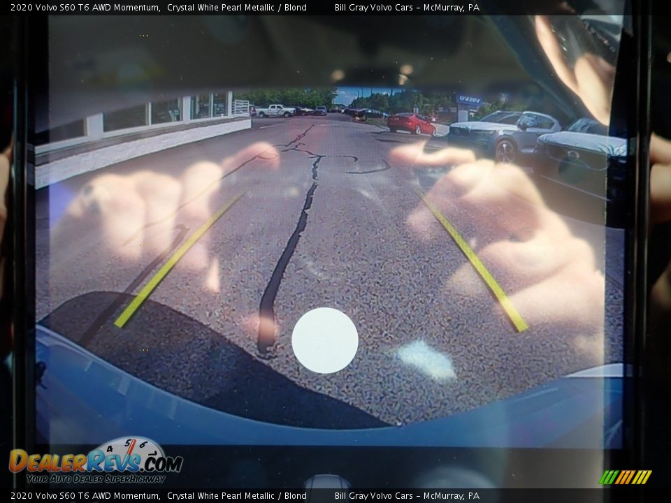 2020 Volvo S60 T6 AWD Momentum Crystal White Pearl Metallic / Blond Photo #14