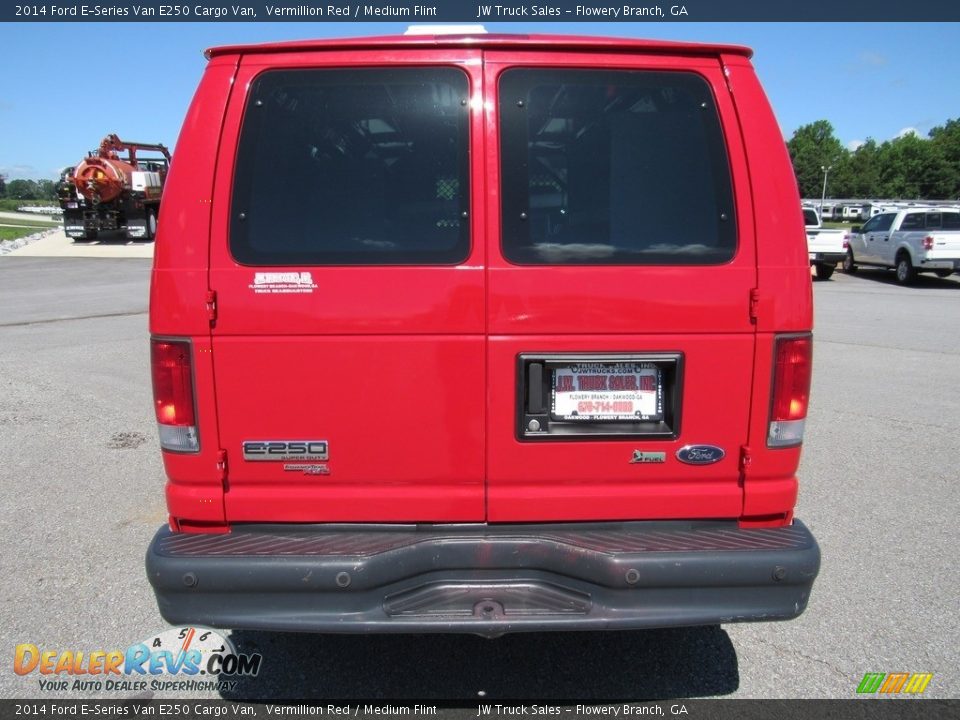 2014 Ford E-Series Van E250 Cargo Van Vermillion Red / Medium Flint Photo #4