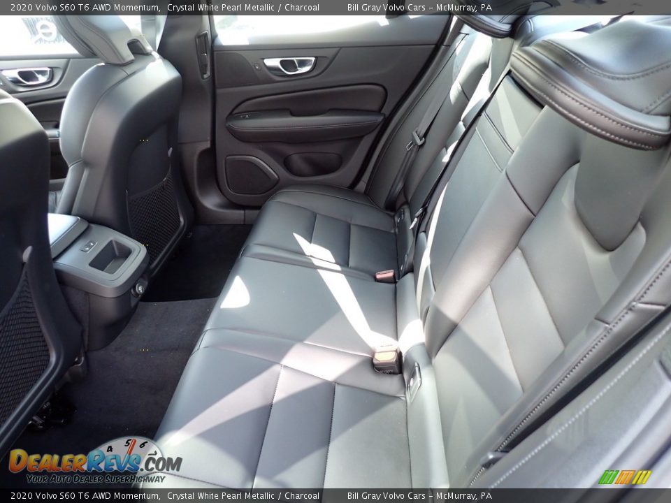2020 Volvo S60 T6 AWD Momentum Crystal White Pearl Metallic / Charcoal Photo #14