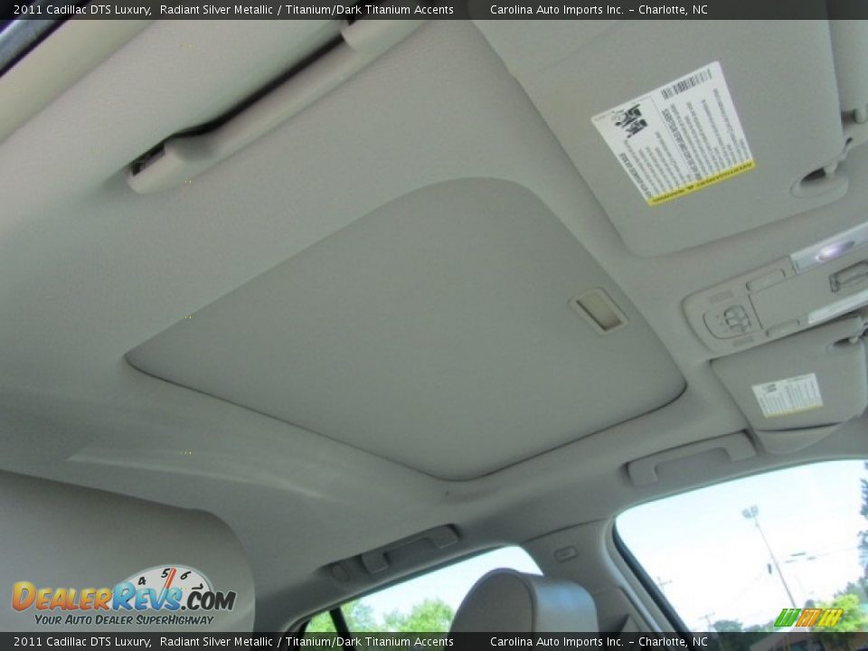 2011 Cadillac DTS Luxury Radiant Silver Metallic / Titanium/Dark Titanium Accents Photo #23