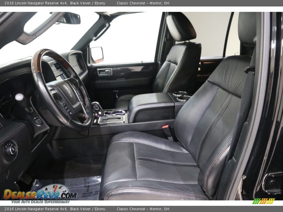 Front Seat of 2016 Lincoln Navigator Reserve 4x4 Photo #6