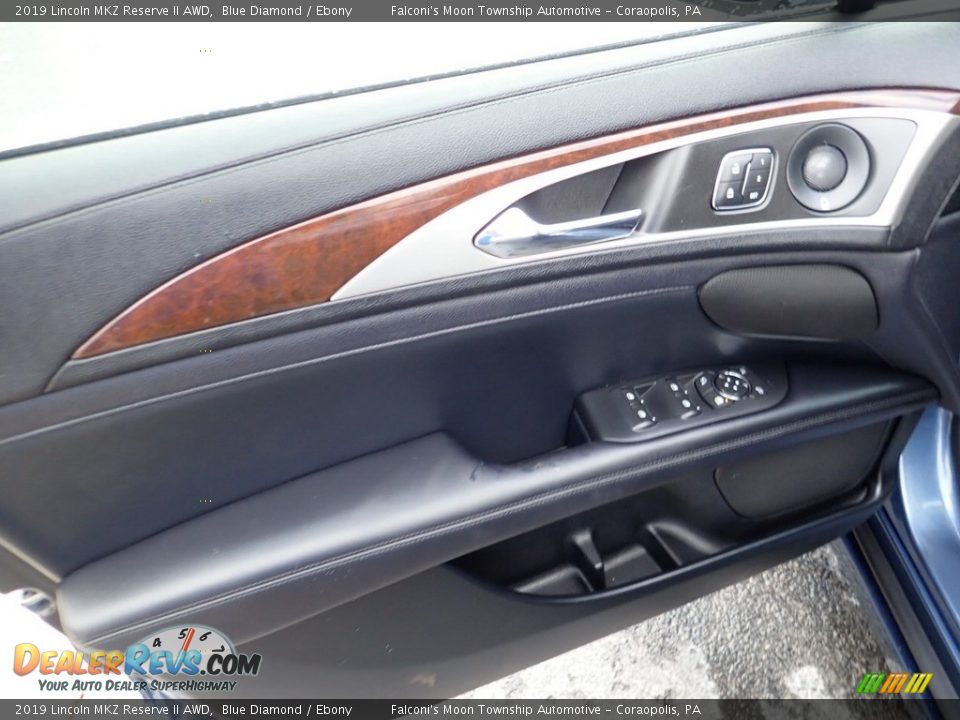 Door Panel of 2019 Lincoln MKZ Reserve II AWD Photo #18