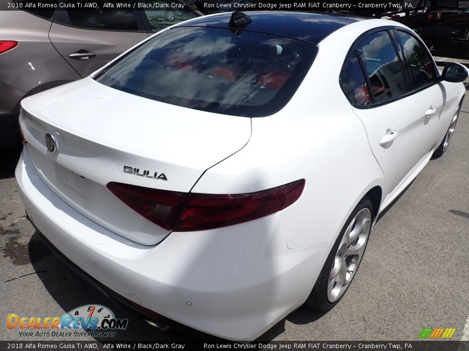 2018 Alfa Romeo Giulia Ti AWD Alfa White / Black/Dark Gray Photo #3