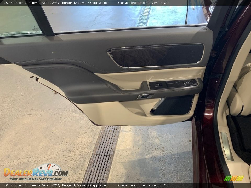 2017 Lincoln Continental Select AWD Burgundy Velvet / Cappuccino Photo #9