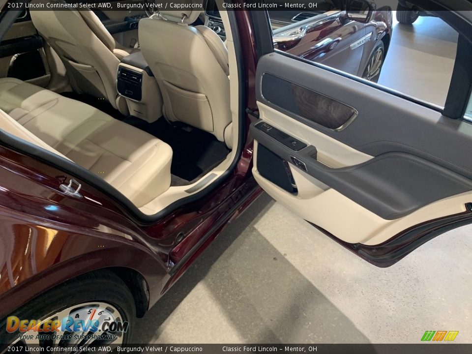 2017 Lincoln Continental Select AWD Burgundy Velvet / Cappuccino Photo #10