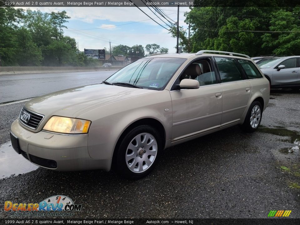 Front 3/4 View of 1999 Audi A6 2.8 quattro Avant Photo #6