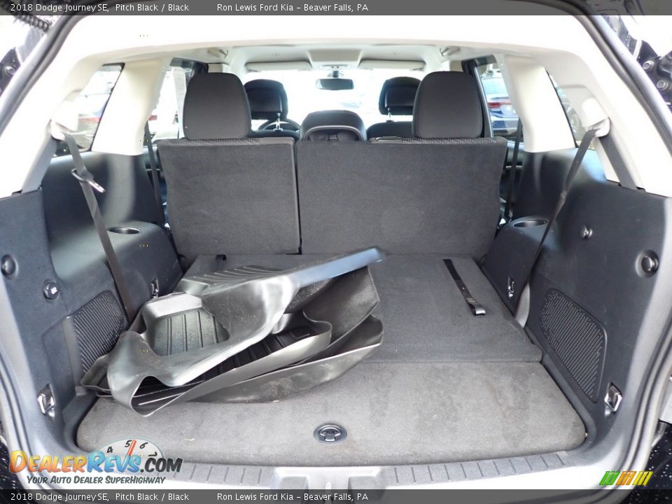 2018 Dodge Journey SE Pitch Black / Black Photo #4