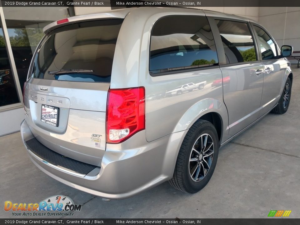 2019 Dodge Grand Caravan GT Granite Pearl / Black Photo #4