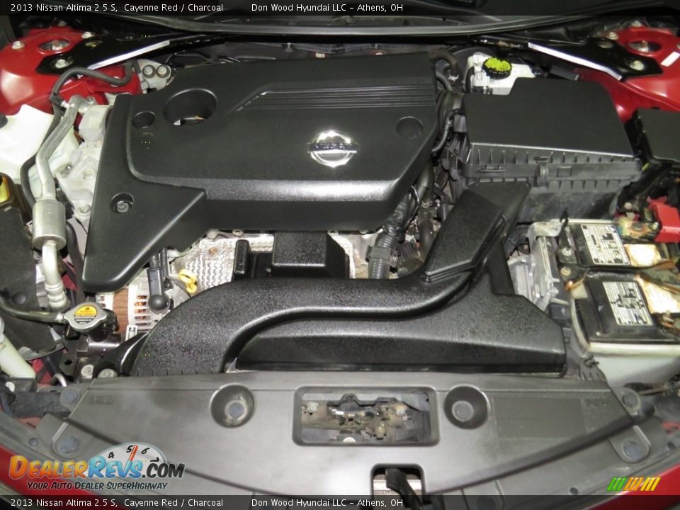 2013 Nissan Altima 2.5 S Cayenne Red / Charcoal Photo #6