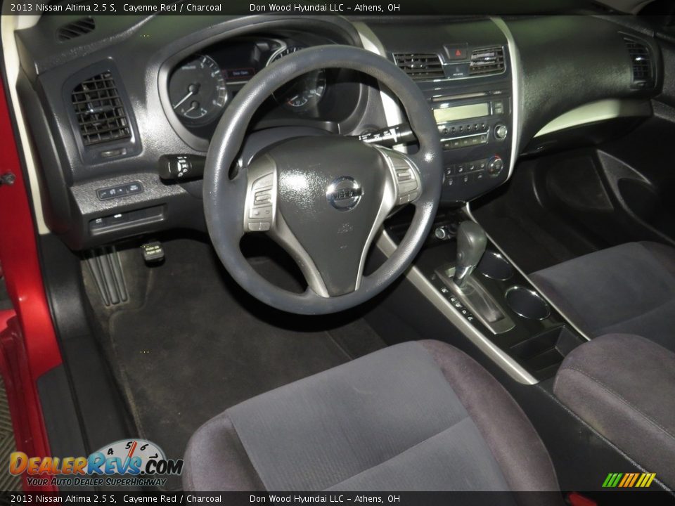 2013 Nissan Altima 2.5 S Cayenne Red / Charcoal Photo #18