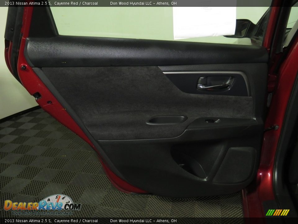 2013 Nissan Altima 2.5 S Cayenne Red / Charcoal Photo #20