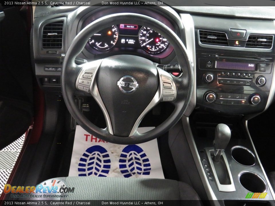 2013 Nissan Altima 2.5 S Cayenne Red / Charcoal Photo #29