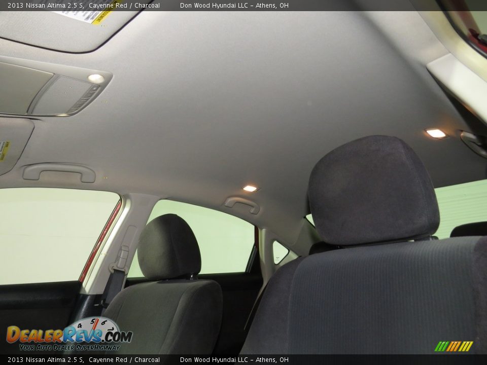 2013 Nissan Altima 2.5 S Cayenne Red / Charcoal Photo #31