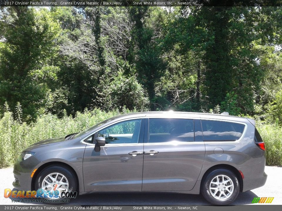 2017 Chrysler Pacifica Touring Granite Crystal Metallic / Black/Alloy Photo #1