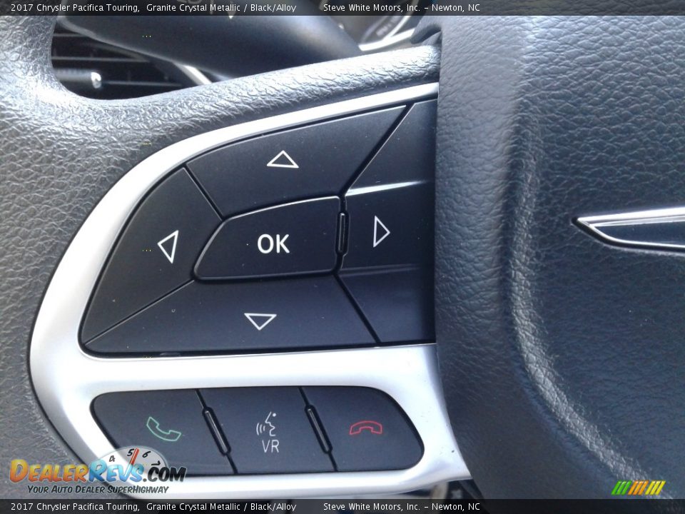 2017 Chrysler Pacifica Touring Granite Crystal Metallic / Black/Alloy Photo #16