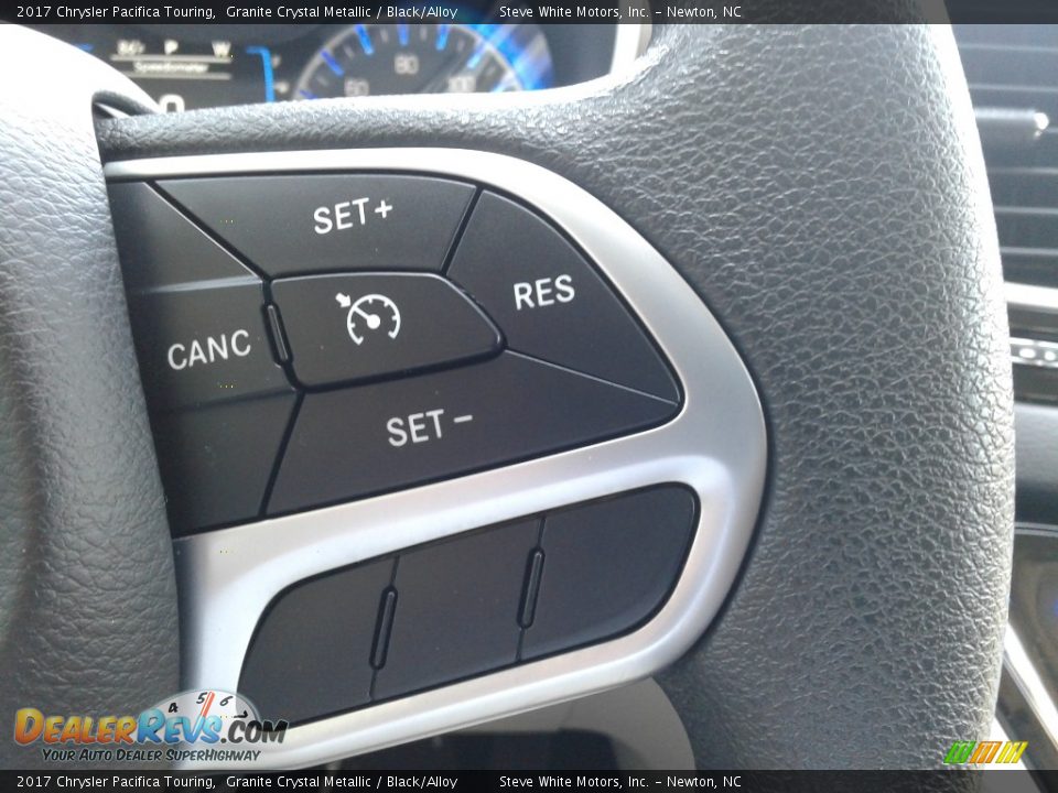 2017 Chrysler Pacifica Touring Granite Crystal Metallic / Black/Alloy Photo #17