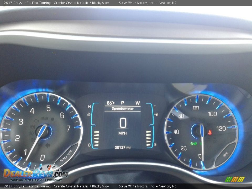 2017 Chrysler Pacifica Touring Granite Crystal Metallic / Black/Alloy Photo #18