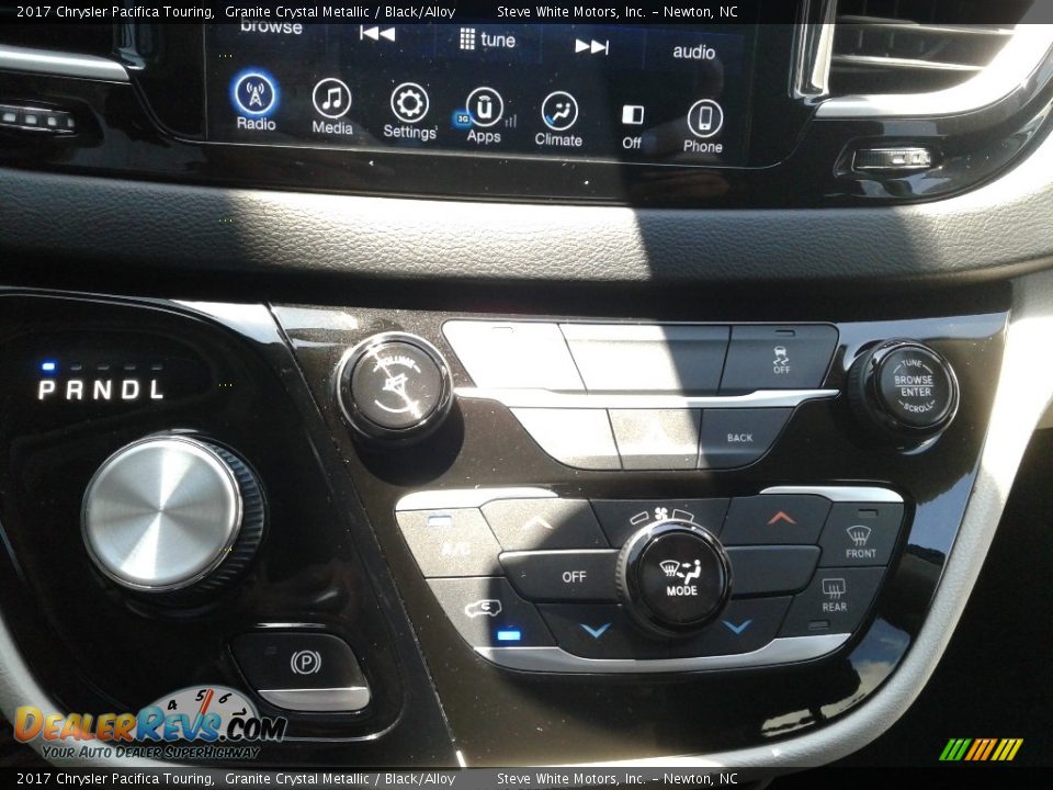2017 Chrysler Pacifica Touring Granite Crystal Metallic / Black/Alloy Photo #20