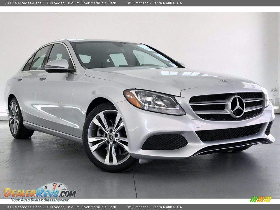 Front 3/4 View of 2018 Mercedes-Benz C 300 Sedan Photo #34