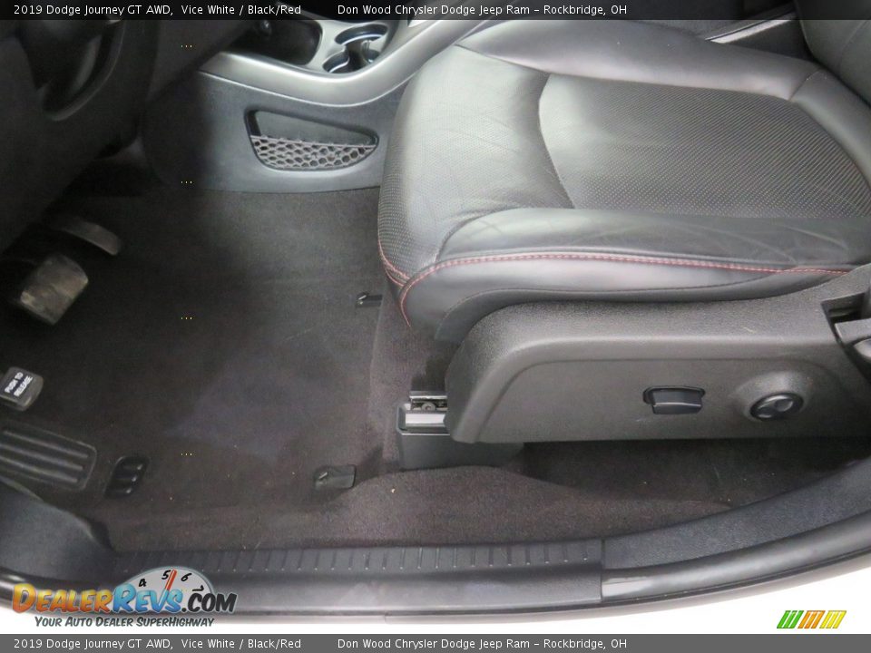 2019 Dodge Journey GT AWD Vice White / Black/Red Photo #32