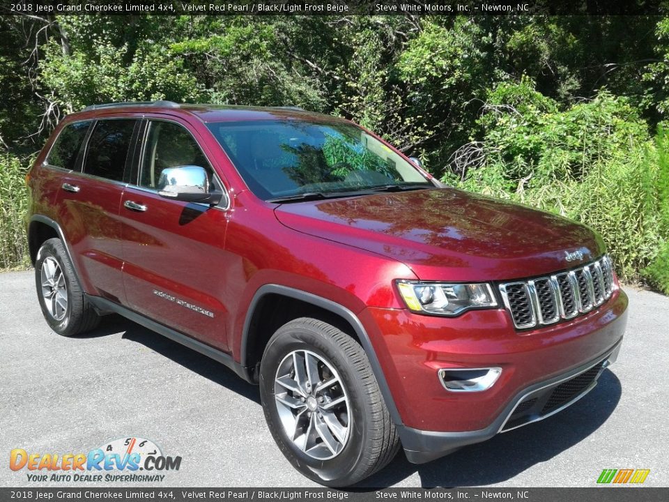 2018 Jeep Grand Cherokee Limited 4x4 Velvet Red Pearl / Black/Light Frost Beige Photo #5