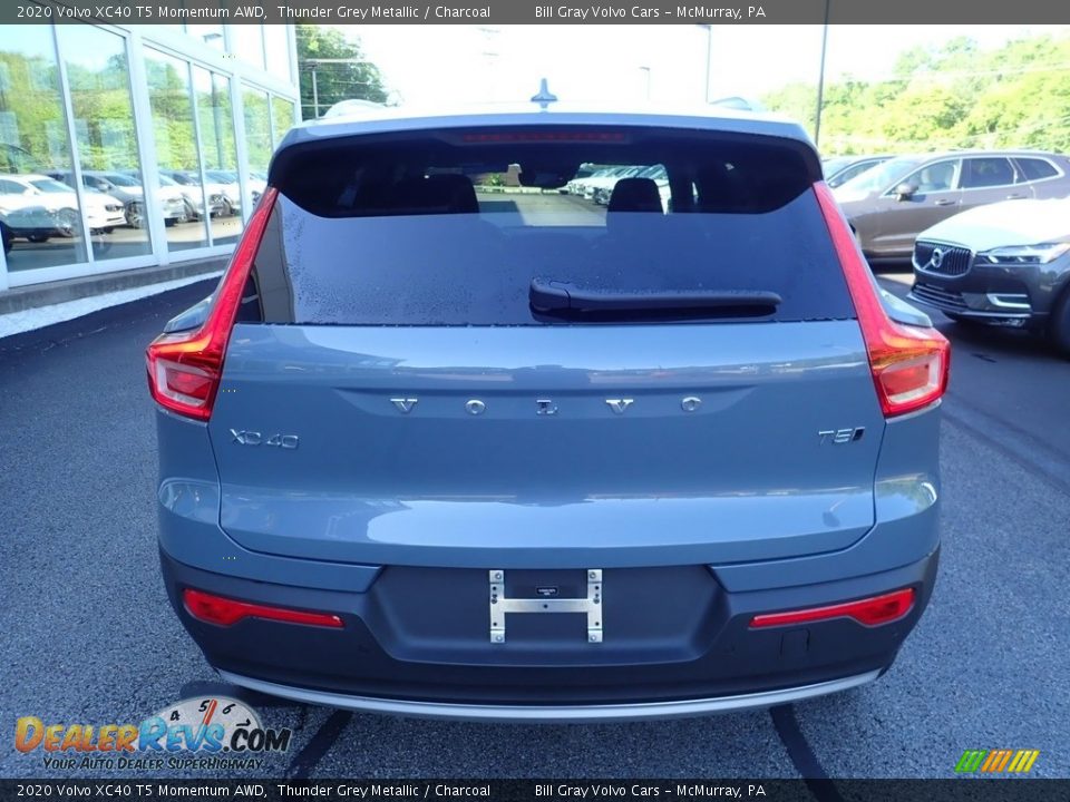 2020 Volvo XC40 T5 Momentum AWD Thunder Grey Metallic / Charcoal Photo #3