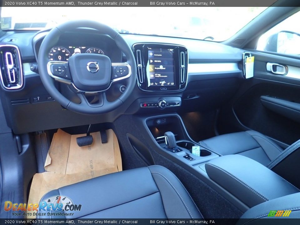 2020 Volvo XC40 T5 Momentum AWD Thunder Grey Metallic / Charcoal Photo #10