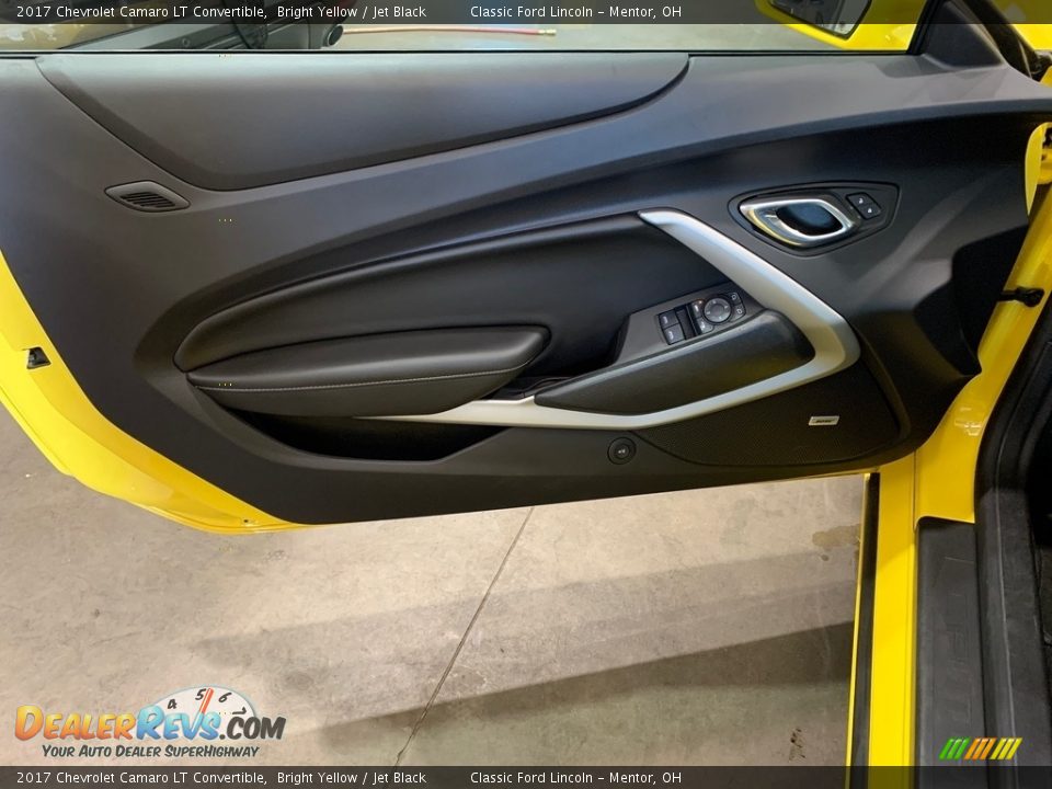 Door Panel of 2017 Chevrolet Camaro LT Convertible Photo #10