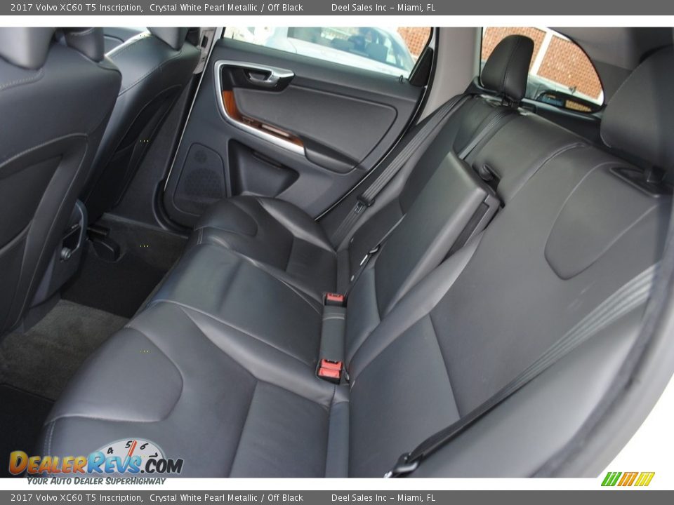 Rear Seat of 2017 Volvo XC60 T5 Inscription Photo #11