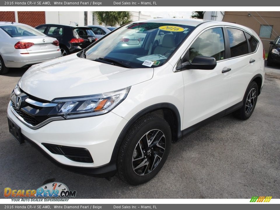 White Diamond Pearl 2016 Honda CR-V SE AWD Photo #4