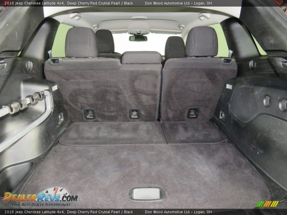 2016 Jeep Cherokee Latitude 4x4 Deep Cherry Red Crystal Pearl / Black Photo #14
