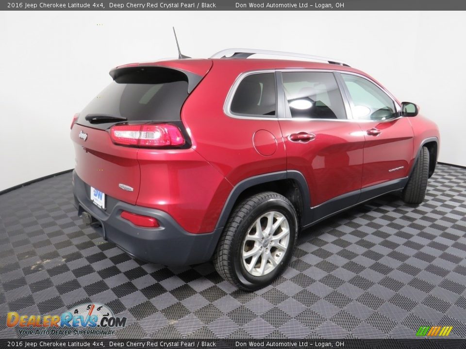2016 Jeep Cherokee Latitude 4x4 Deep Cherry Red Crystal Pearl / Black Photo #15