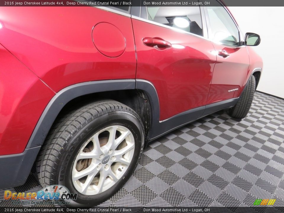 2016 Jeep Cherokee Latitude 4x4 Deep Cherry Red Crystal Pearl / Black Photo #16